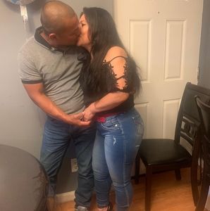 Meet your Posher, Aura